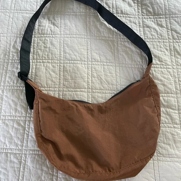 Baggu Medium Crescent - brown - Picture 2 of 2